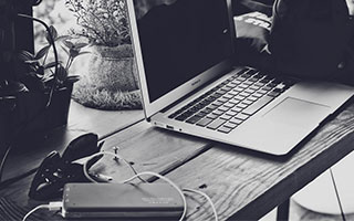 德甲冬歇期专访皮萨罗、赫韦德斯 ——半程看点大盘点